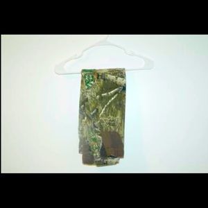 Magellan XS boys camo pants